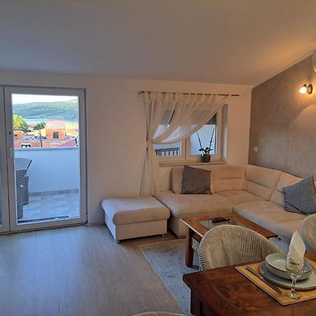 Apartman Lucia Posedarje Bagian luar foto