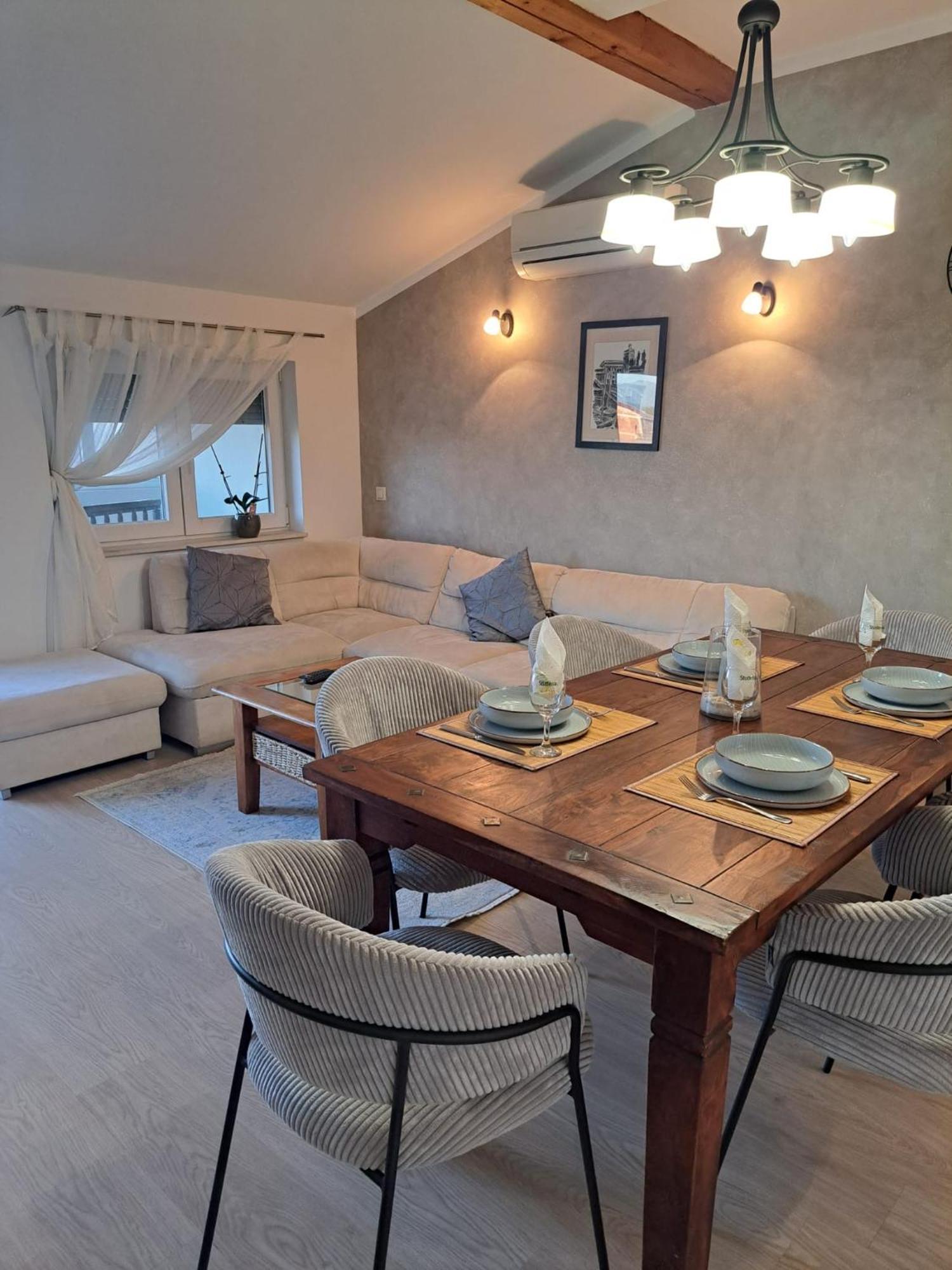Apartman Lucia Posedarje Bagian luar foto